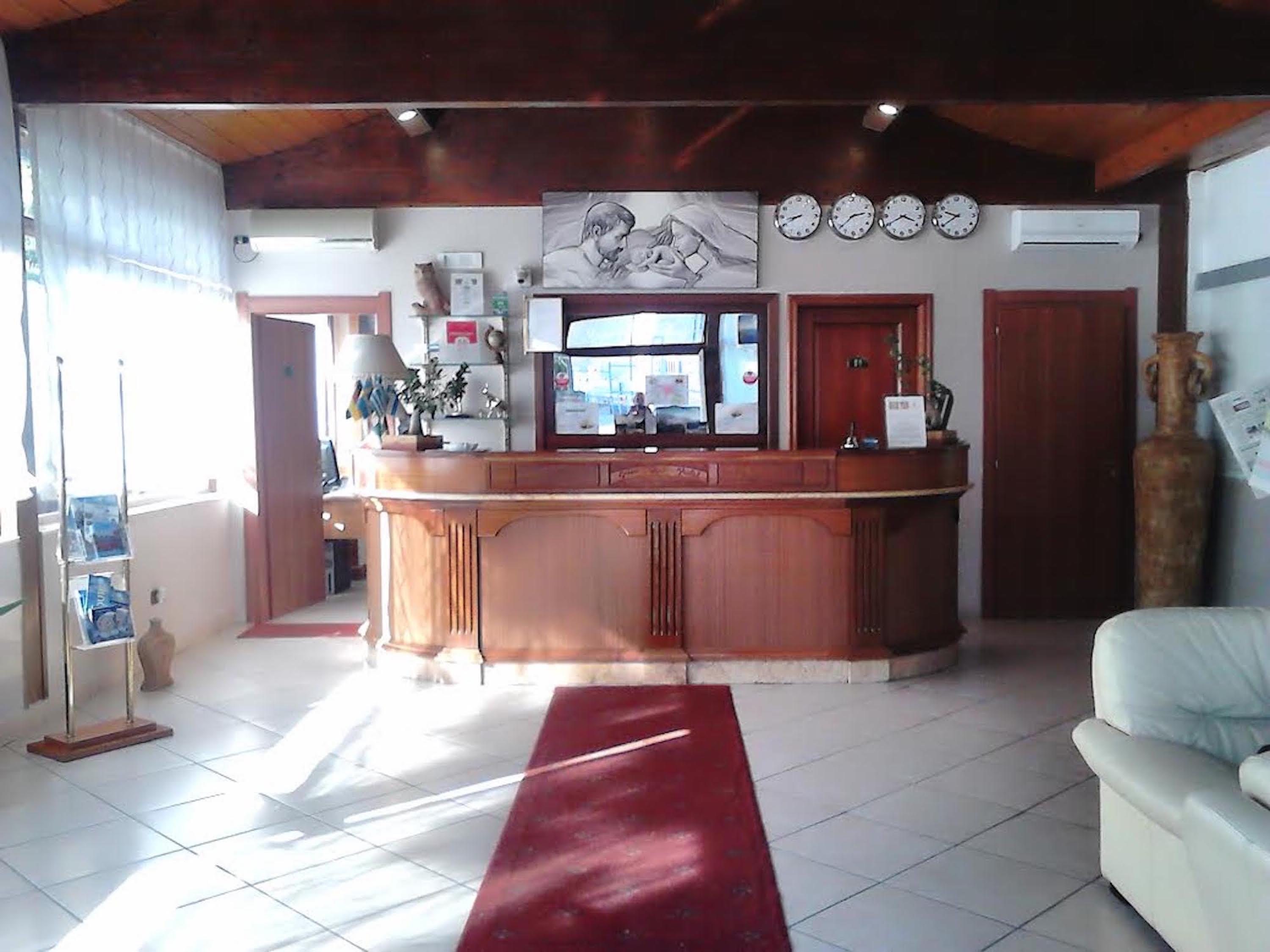 Hotel Federico II Naples Extérieur photo