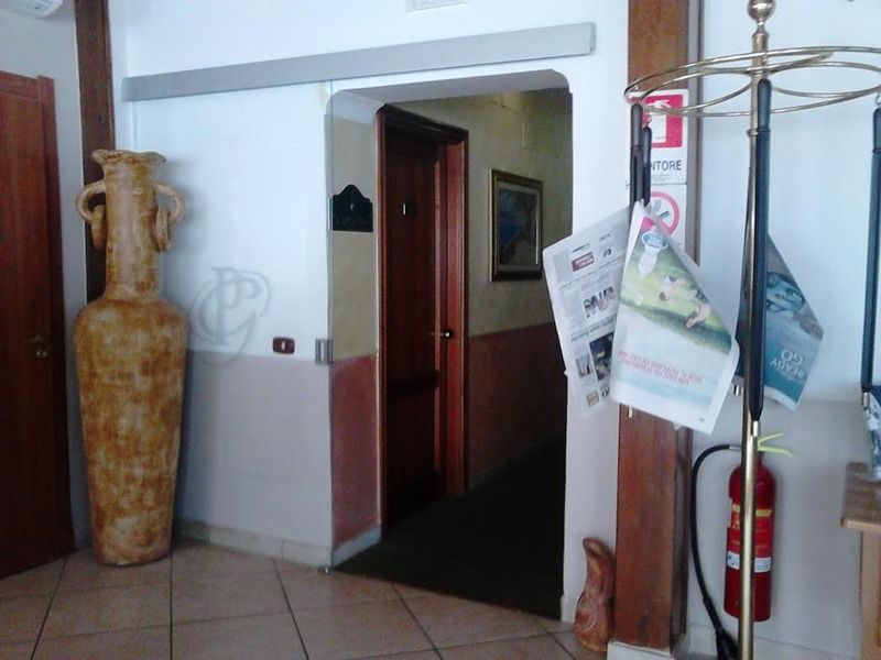 Hotel Federico II Naples Extérieur photo